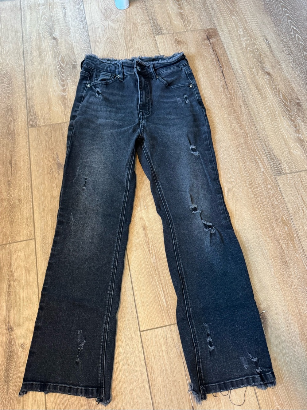 Risen Jeans High-Rise Distressed Flare Jeans (Style RDP1442) Size 7 28” waist